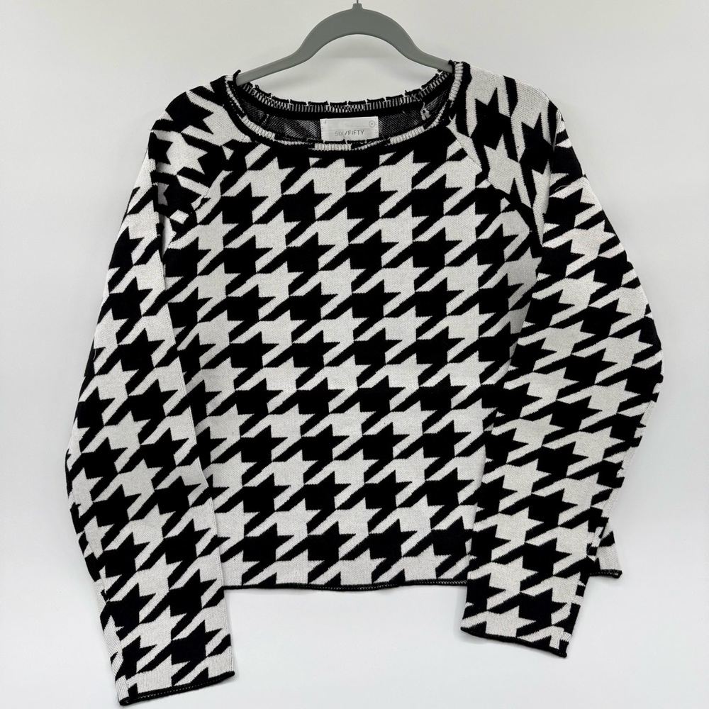 Six/Fifty Classic Houndstooth Black and White Women's Sweater